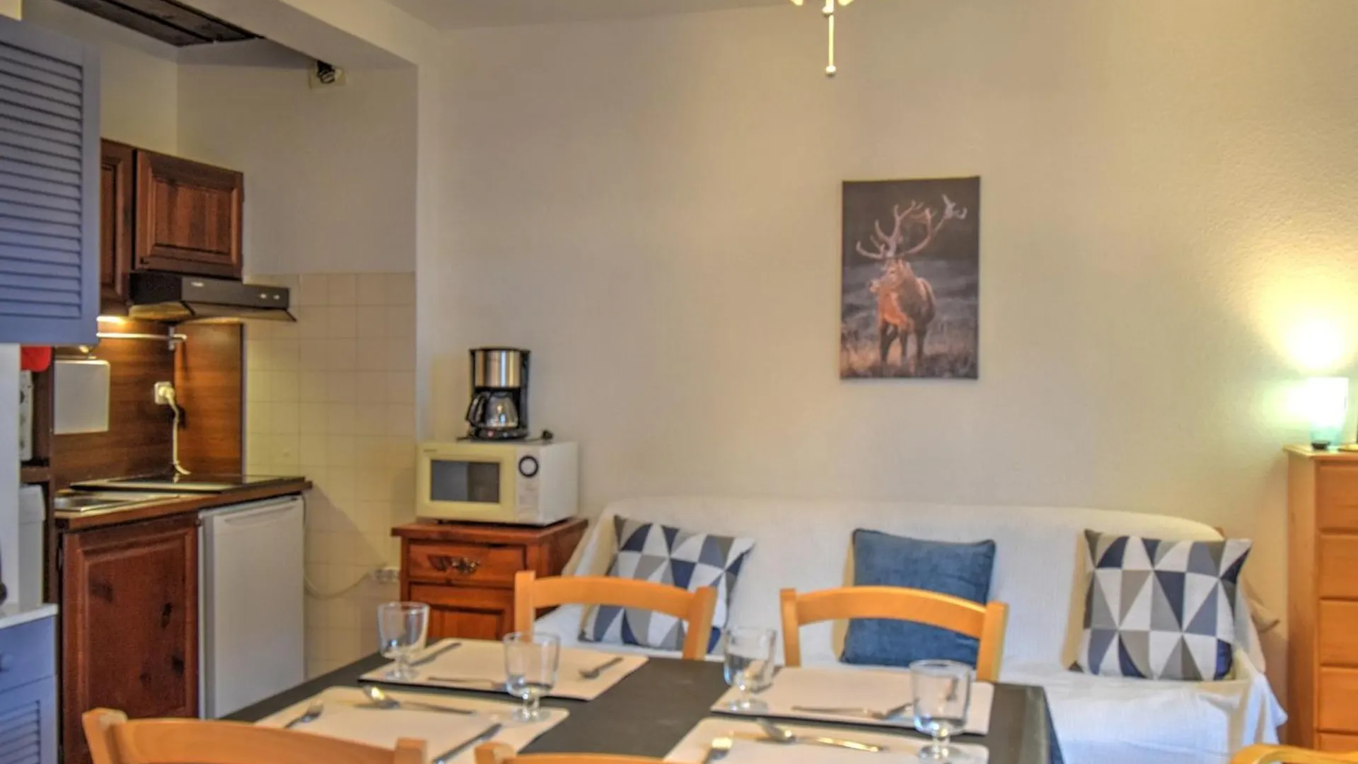 Appartement 2 Pieces Pour 4 Personnes Avec Balcon Au Centre De Morzine, Proche Pistes Et Commerces - Fr-1-524-55 0*, Morzine